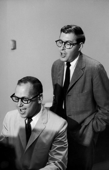 BEHIND THE CURTAIN: BROADWAY\'S LIVING LEGENDS » Podcast