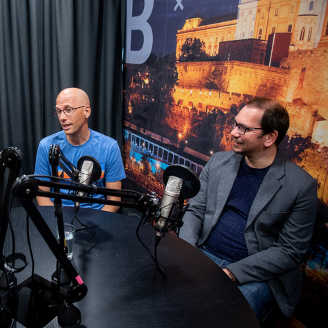 Magyar bölcsész a világ egyik sztárlegósa