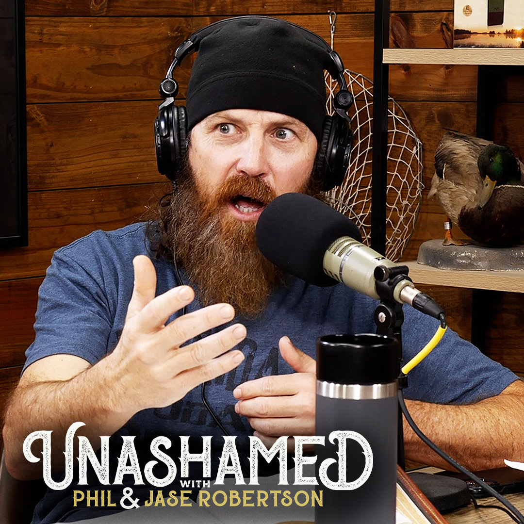 Ep 627 | Jase’s Doggy-Doo Debacle, Why It Ticked Him OFF & Uncle Si’s Favorite Conspiracy Theories