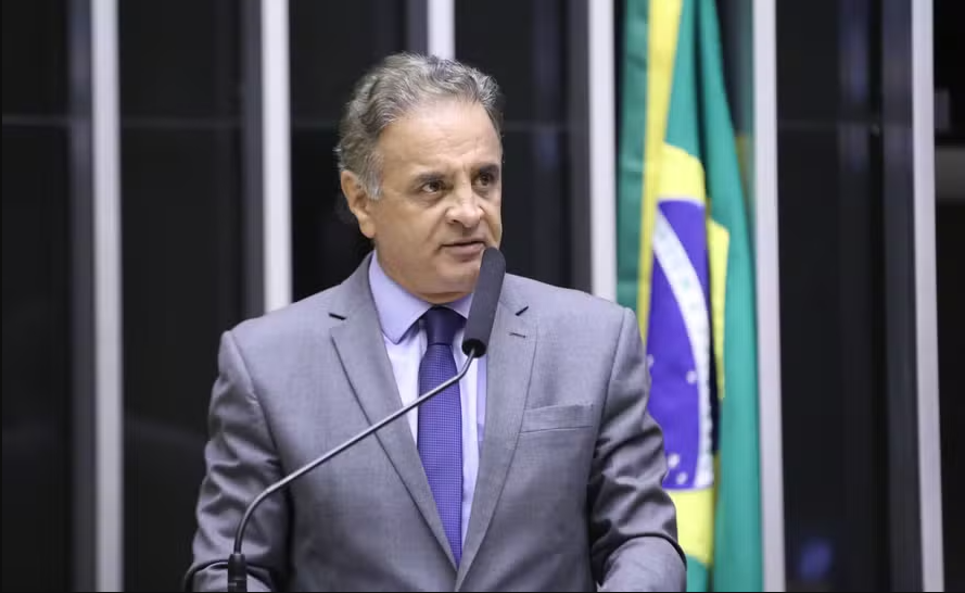 Aécio Neves deve recuar de 'aposentadoria' e disputar vaga ao Senado em MG episode artwork