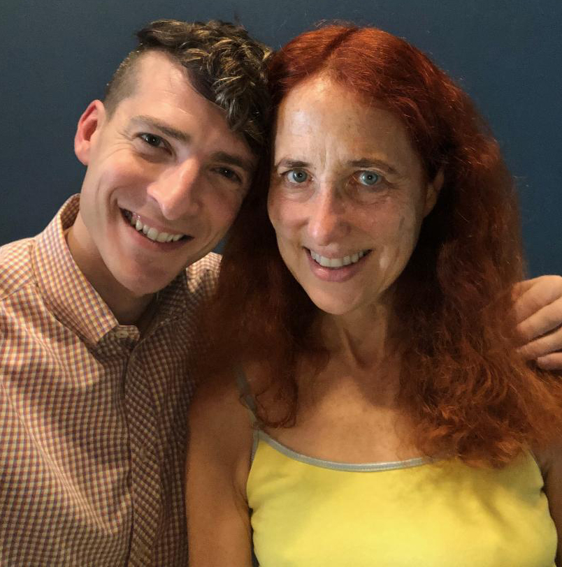 DLG206  Author and therapist Mark O’ Connell talks performing and psychotherapy and generously gives me some feedback-