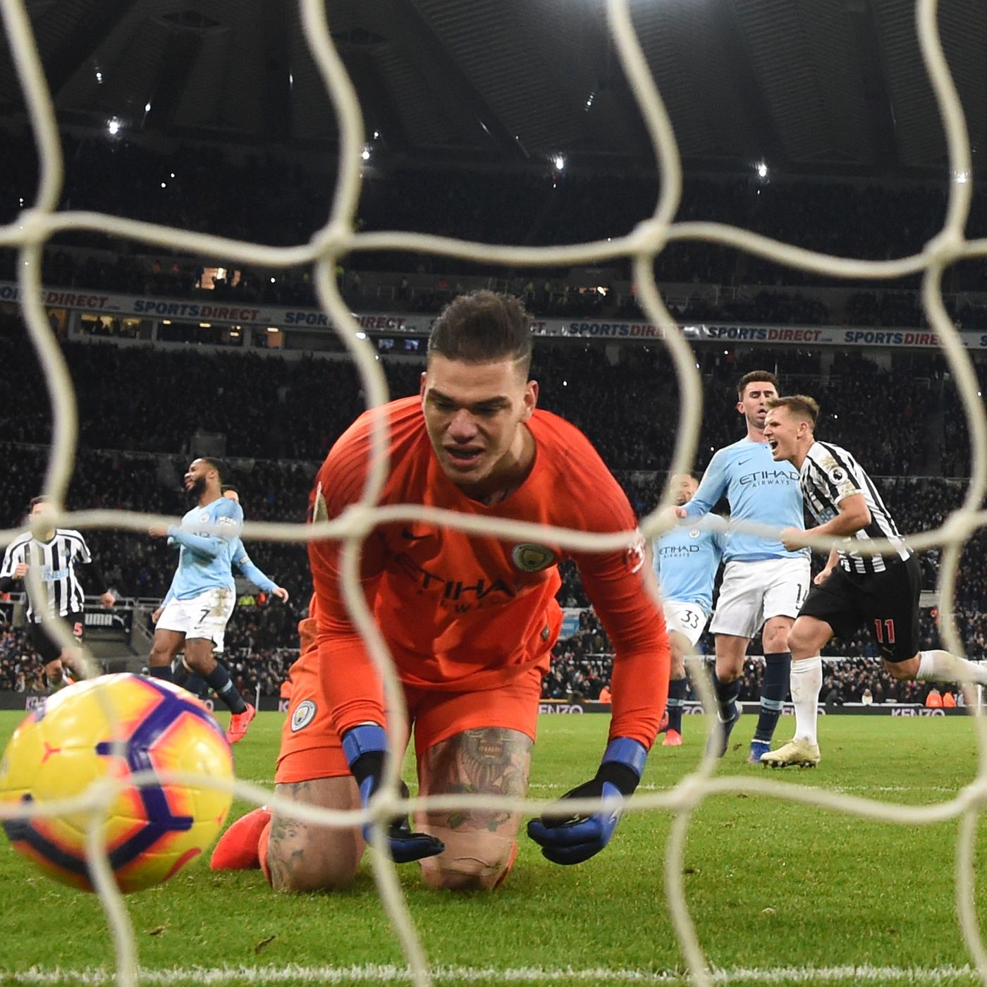 Newcastle United 2-1 Man City: Are City's Premier League title hopes still alive as ever? episode artwork