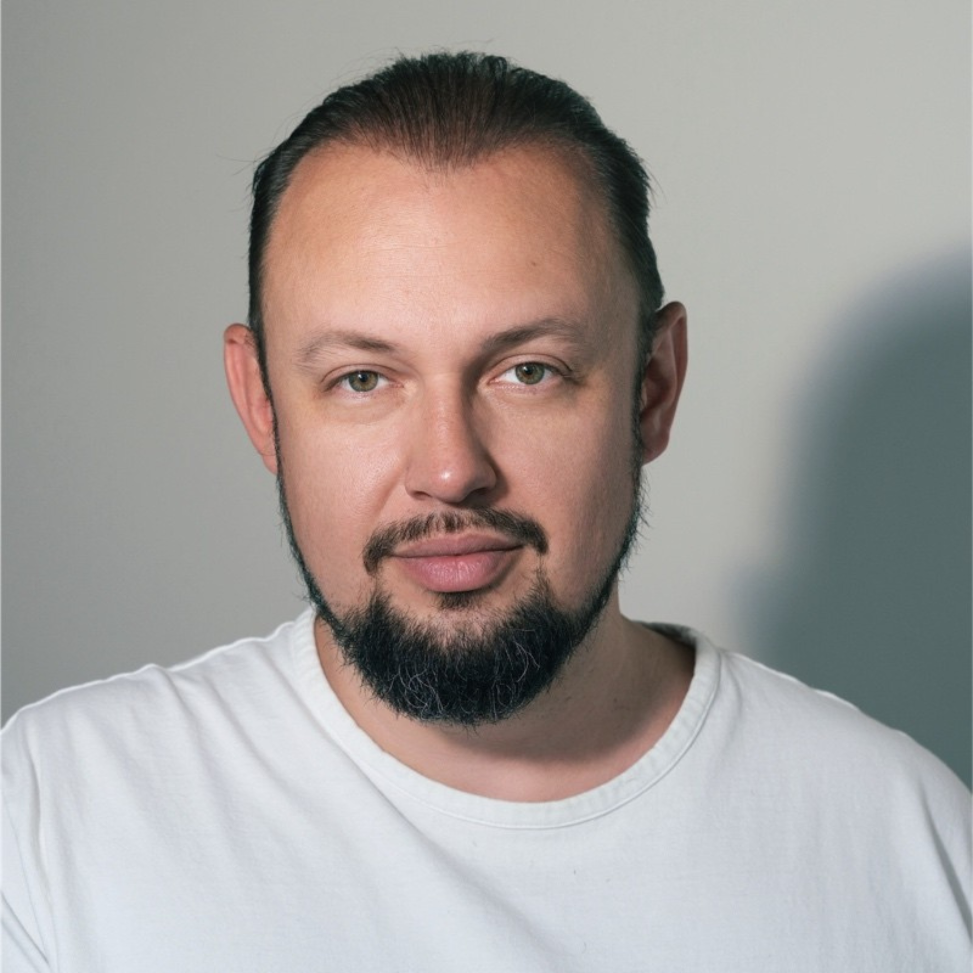 How Vito Glazers Built a $1M PR Empire by Telling the Stories That Get Ignored