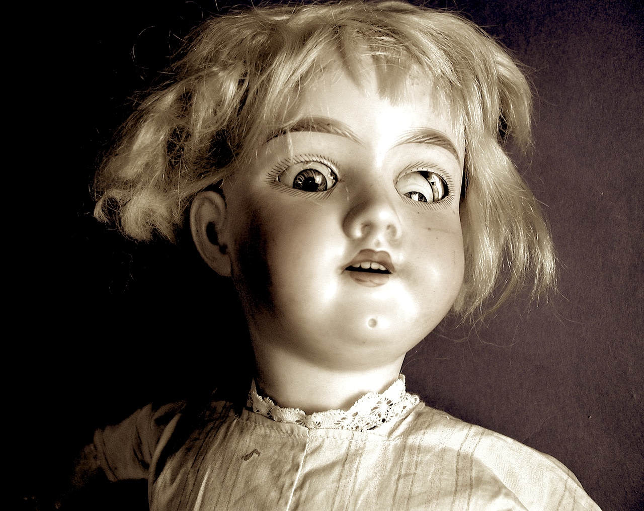 Halloween Special: A Reading of Arthur Machen's "The White People"