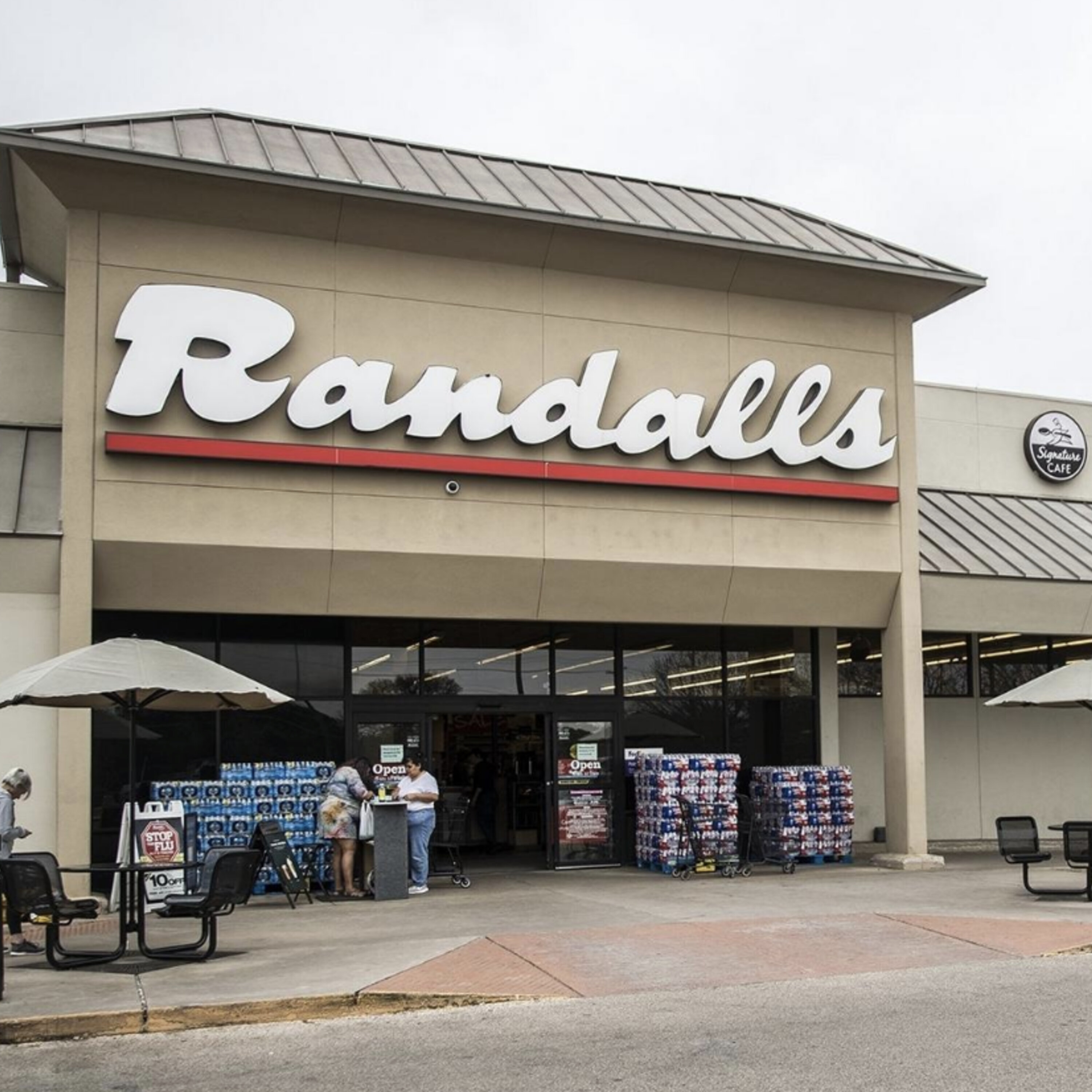 H.E.B. takeover of Tarrytown Randalls episode artwork