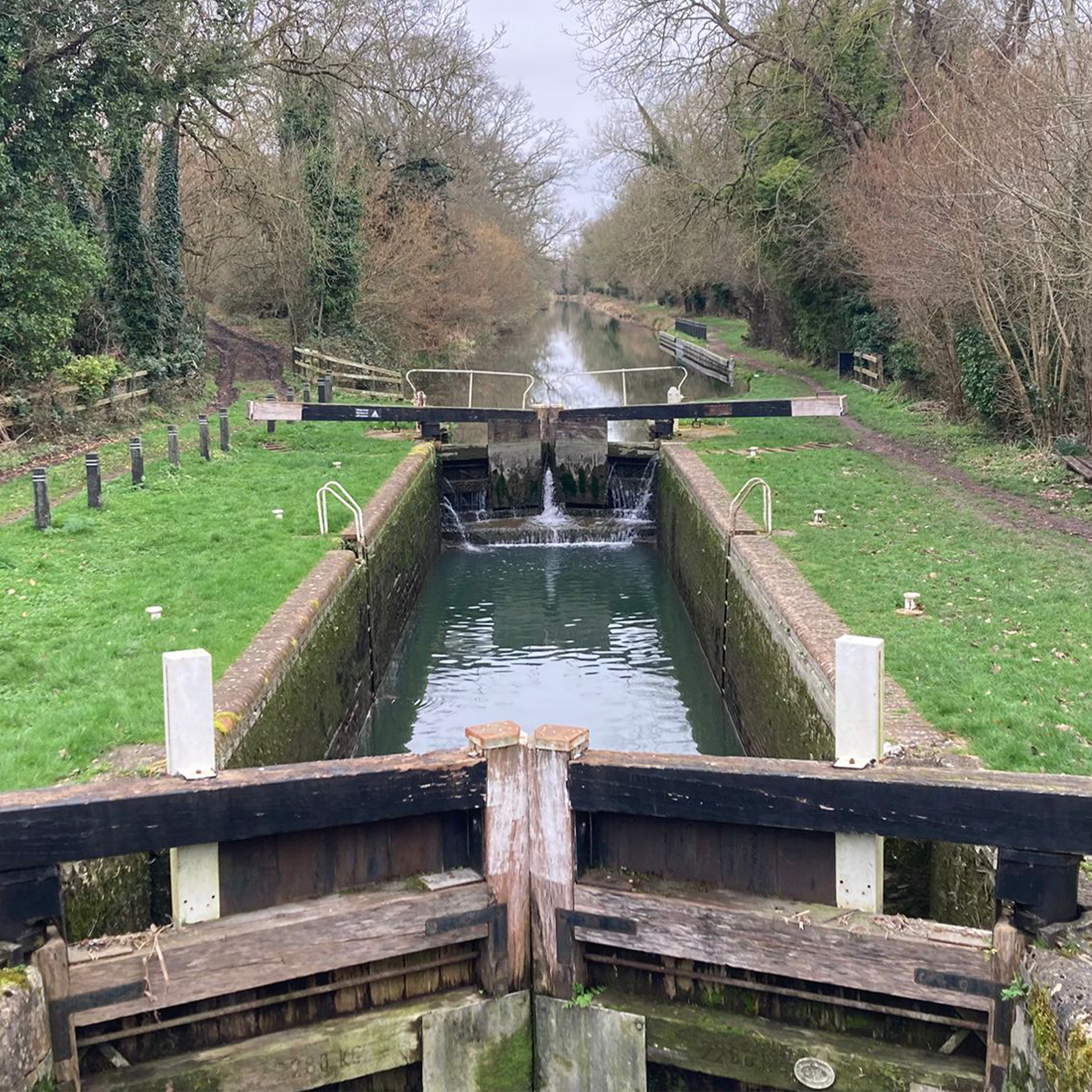 Sound Escape 267. Gaze into the gentle currents of the Kennet and Avon Canal