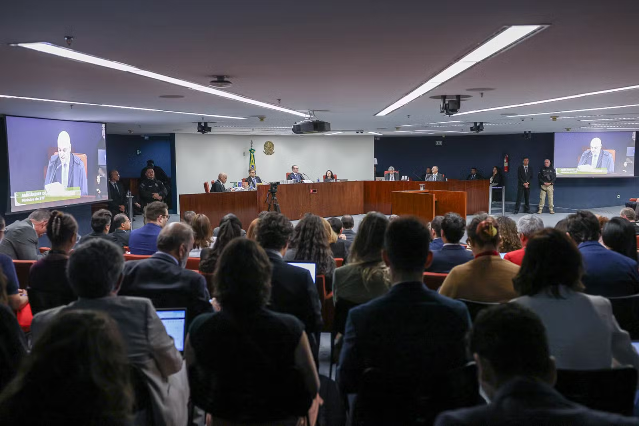 Bolsonaro pode ser preso? Advogado e especialista analisa reta final de julgamento episode artwork