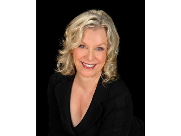 "Henry's" Are Good for Your Bottom Iine with Marketing Expert Pam Danziger. episode artwork