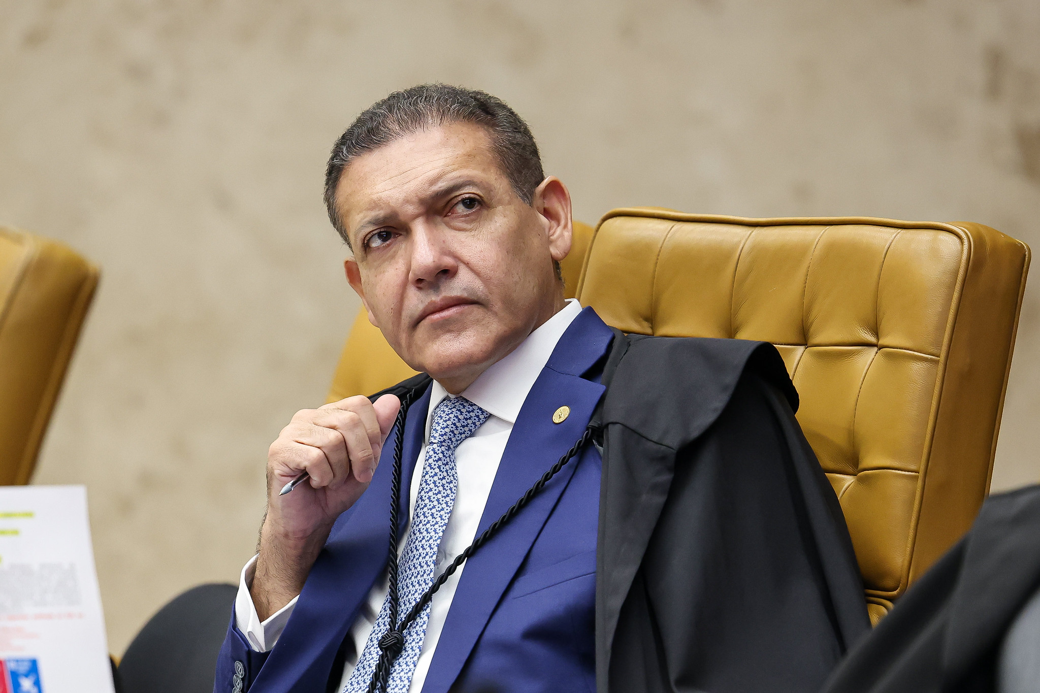 Kássio Nunes, do TSE, dá 24 horas para a Meta enviar relatório sobre exército do Lula episode artwork