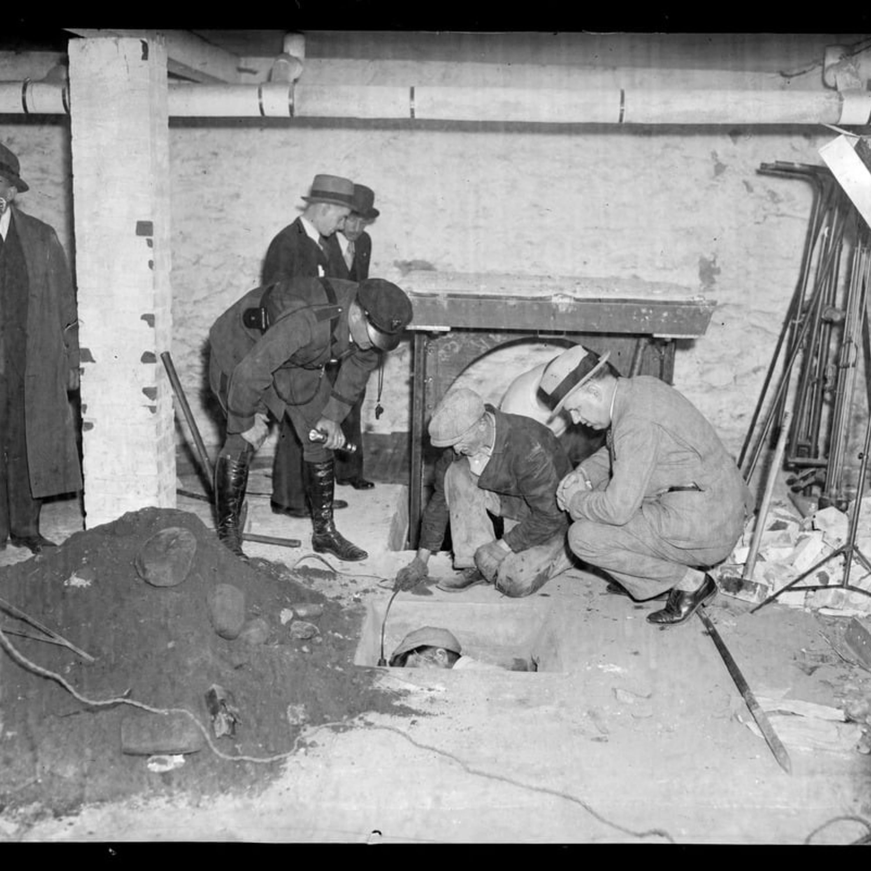 Crime Castle of Carl Rettich - A New England Legends Podcast