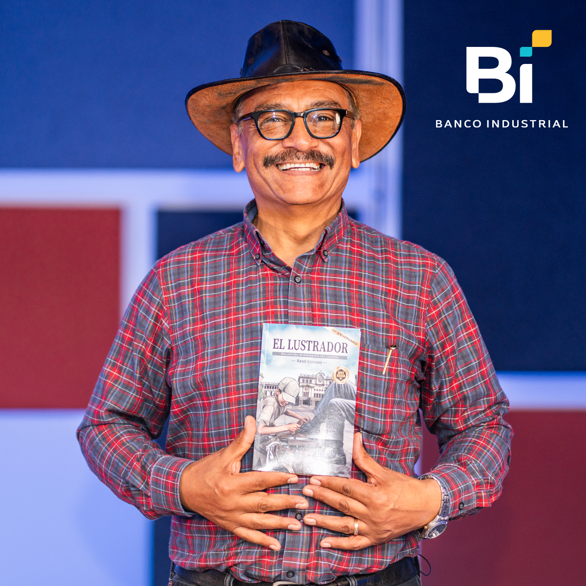 Ep 1: René Corado "El Lustrador’’