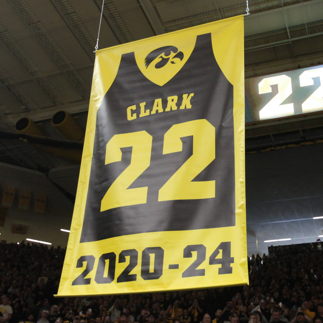 Iowa upsets #4 USC before Caitlin Clark's jersey retirement