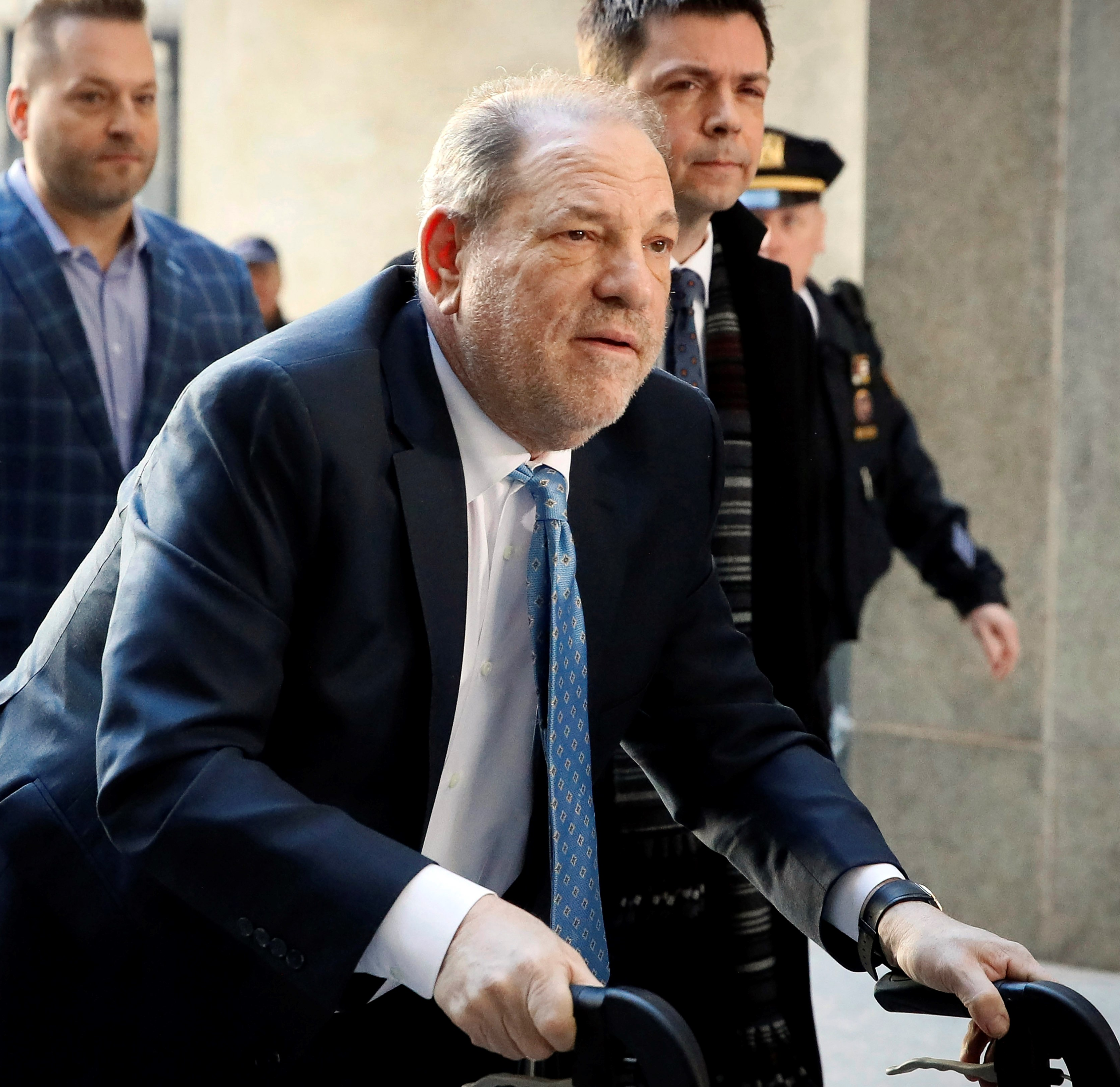 This Hollywood Predator is Getting a New Trial episode artwork
