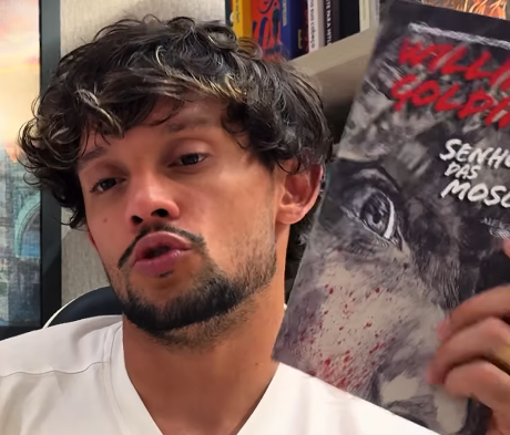 Gustavo Scarpa transforma paixão por livros em incentivo à leitura entre torcedores