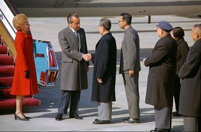 Trump's China Visit: Prestige on the Cheap