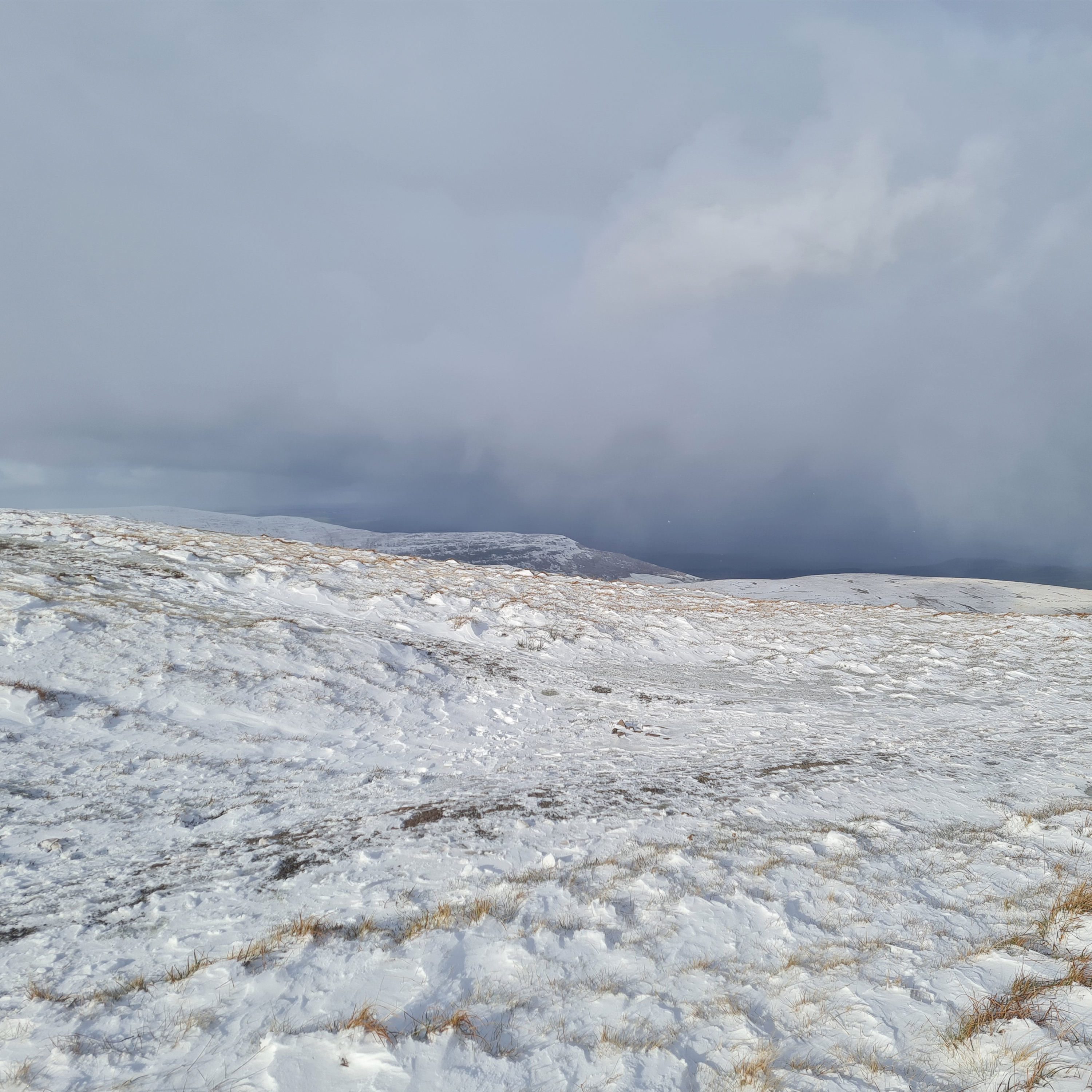 Sound Escape 199. Listen to the soft patter of snowfall in a garden