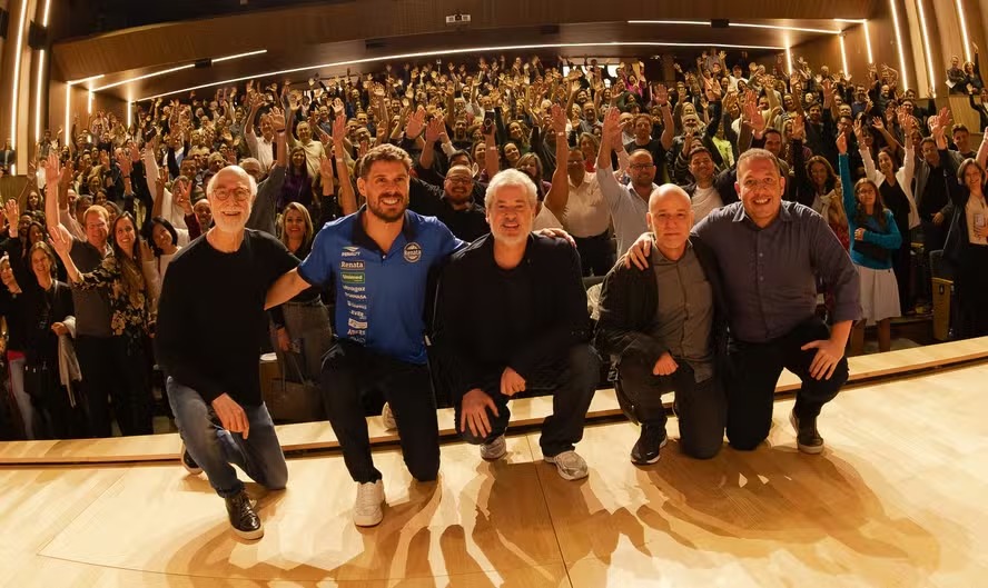 Fim de Expediente celebra 34 anos da CBN Campinas com Bruninho e Odilon Wagner