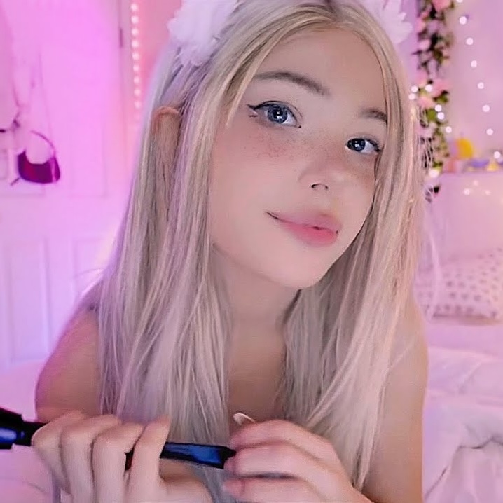 DOLLBLUSH ASMR