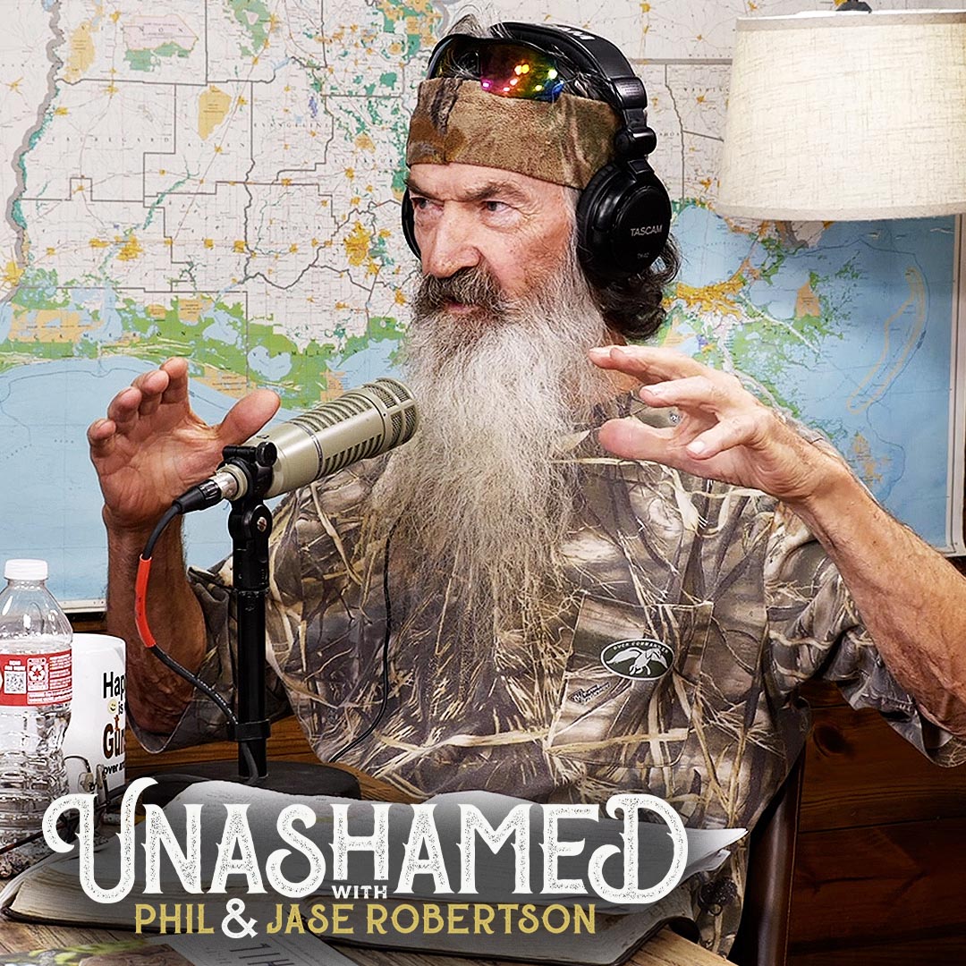 Ep 578 | Jase's Cell Phone Captures Phil's Astonishment When He Texts a Photo