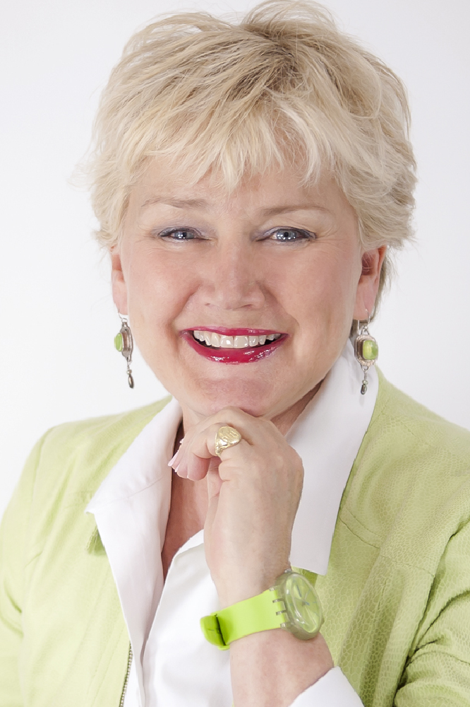 Feeling Stuck?  Here’s How To Stay Motivated with Elizabeth Crook