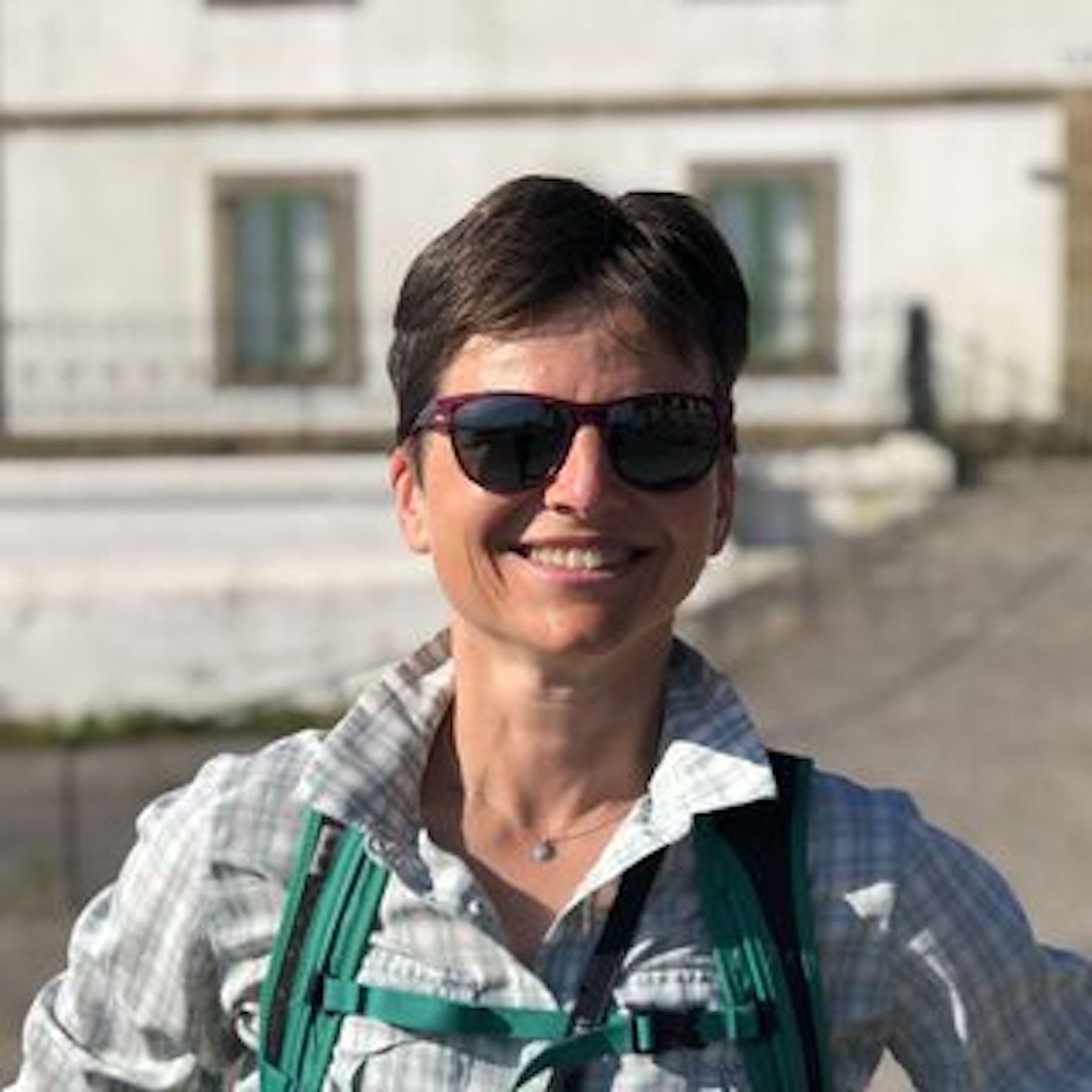 Advice, laughs and love with British pilgrim and writer Julia Goodfellow-Smith episode artwork