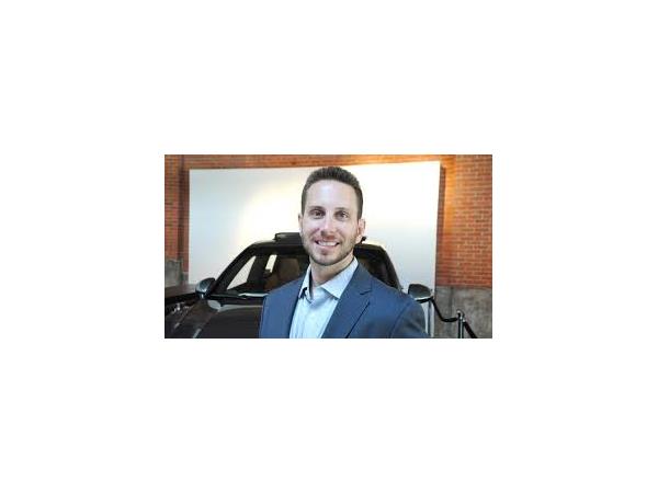 Pure Pursuit Automotive: Reinvents the Car Buying Experience with CEO Glen Dakan episode artwork