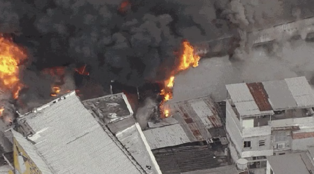 Há risco de outros desmoronamentos, diz porta-voz do Corpo de Bombeiros sobre incêndio em galpão no Rio episode artwork