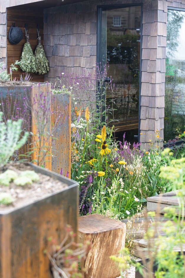 RHS Wentworth: A celebration of great northern gardens and growers