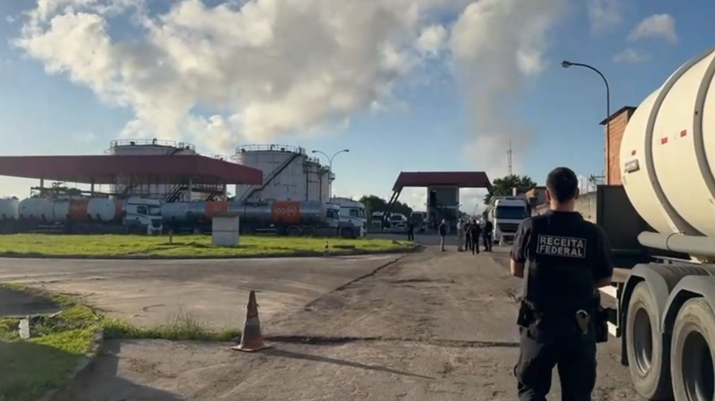 Lei do devedor contumaz poderia ter interrompido fraudes, diz presidente do Instituto Combustível Legal sobre Refit Lei do devedor contumaz poderia ter interrompido fraudes, diz presidente do Instituto Combustível Legal sobre Refit