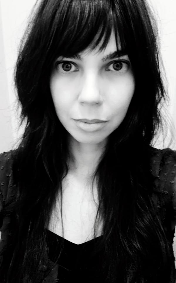 Episode 512 Featuring LittleStarRun -  Songwriter, Musician, Actress and Our Resident Storyteller episode artwork