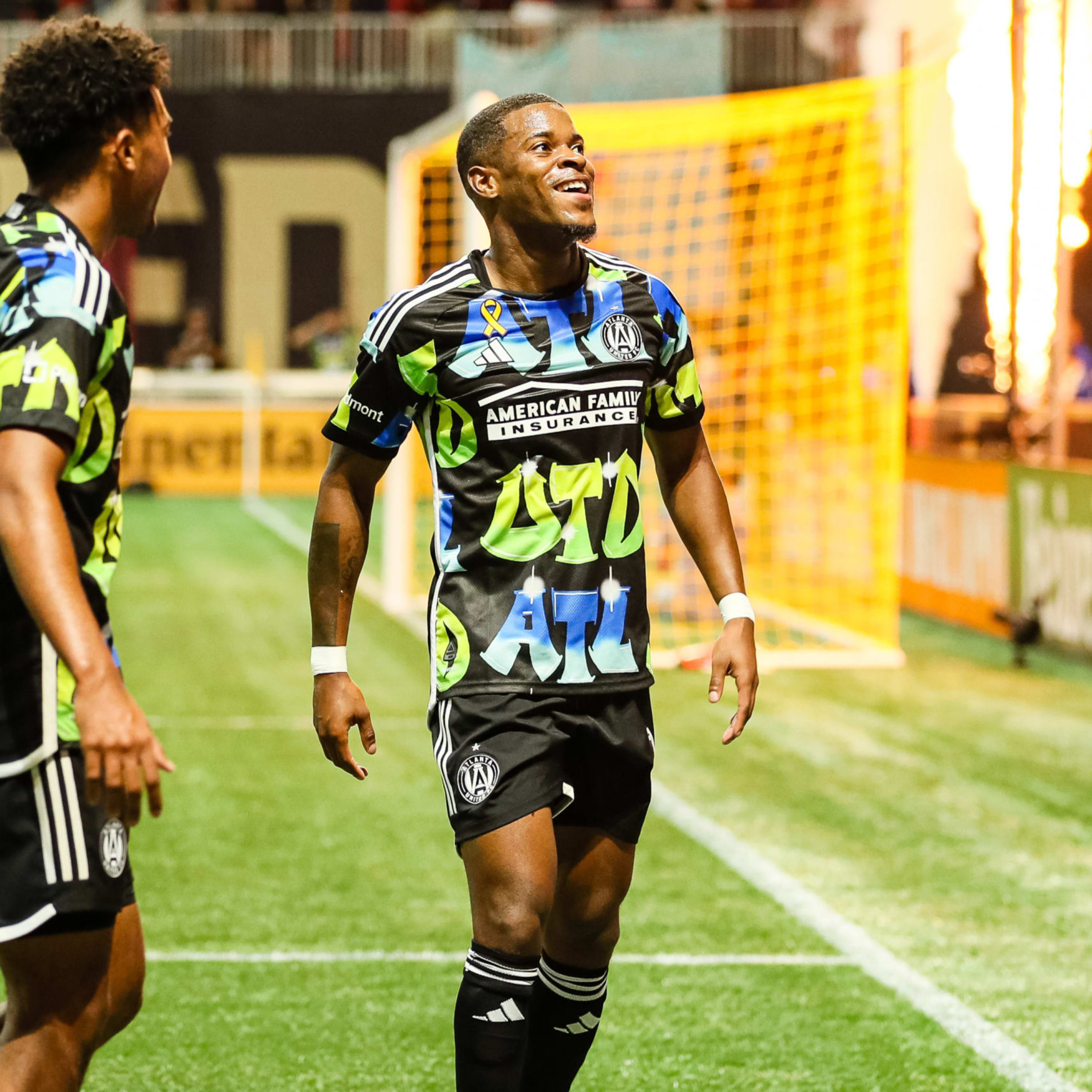 XANDE SILVA IS BACK! THIAGO ALMADA TRANSFER RUMOR! US SOCCER COMING TO ATL UTD'S BACKYARD! MAILBAG: WHY CAN'T ATL UTD SIGN TOP EUROPEAN PLAYERS? | FIVE STRIPE WEEKLY #292 episode artwork
