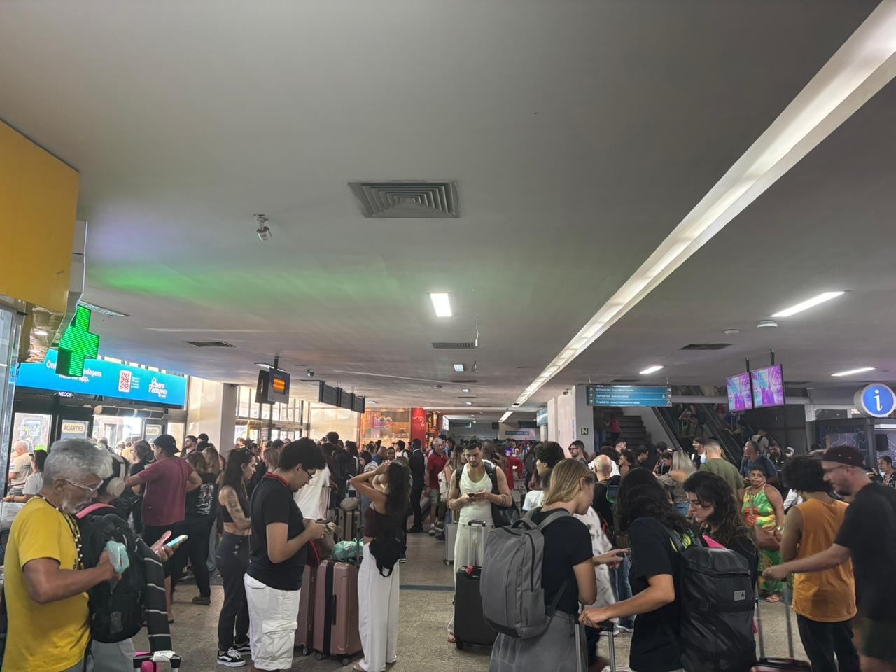 Rodoviária do Rio espera mais de meio milhão de passageiros no carnaval episode artwork