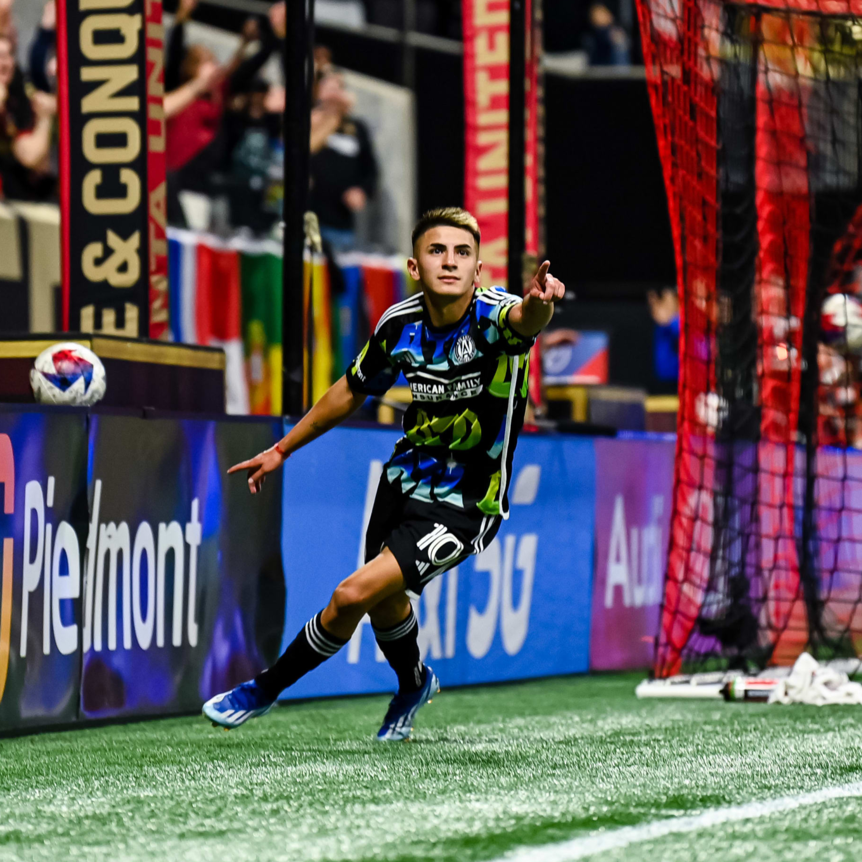 SEASON GRADES! ATL UTD 2023 REVIEW + MAILBAG | FIVE STRIPE WEEKLY #291 episode artwork