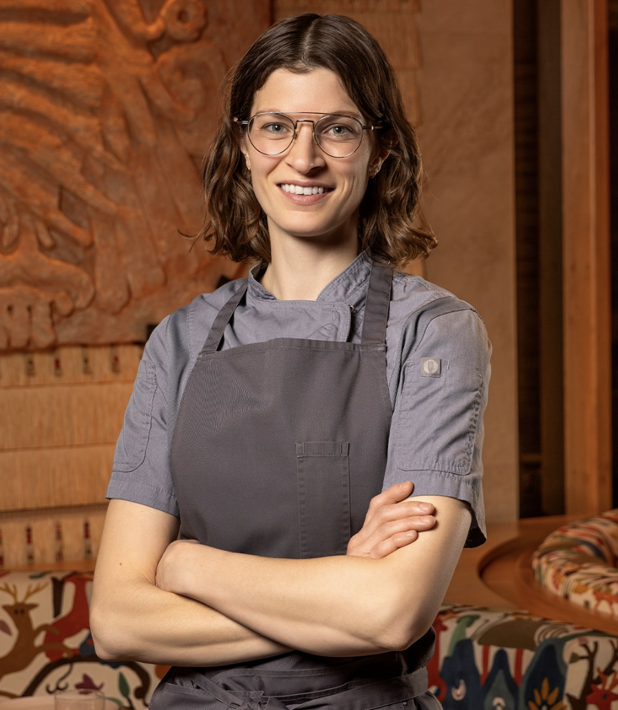 Chef Sarah Thompson on learning Mexican cooking at America's most legendary Mexican restaurant, creating her own unique coastal Mexican menu in Las Vegas, and what it’s like to be a rarity on the Vegas strip—a female Executive Chef