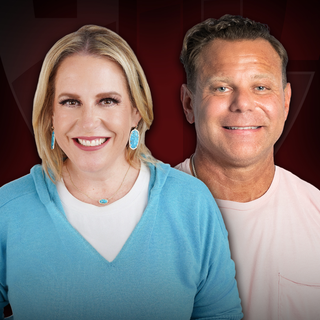 123: Tiny Changes, Massive Results: Your Blueprint for Transformation w/ Molly Smith