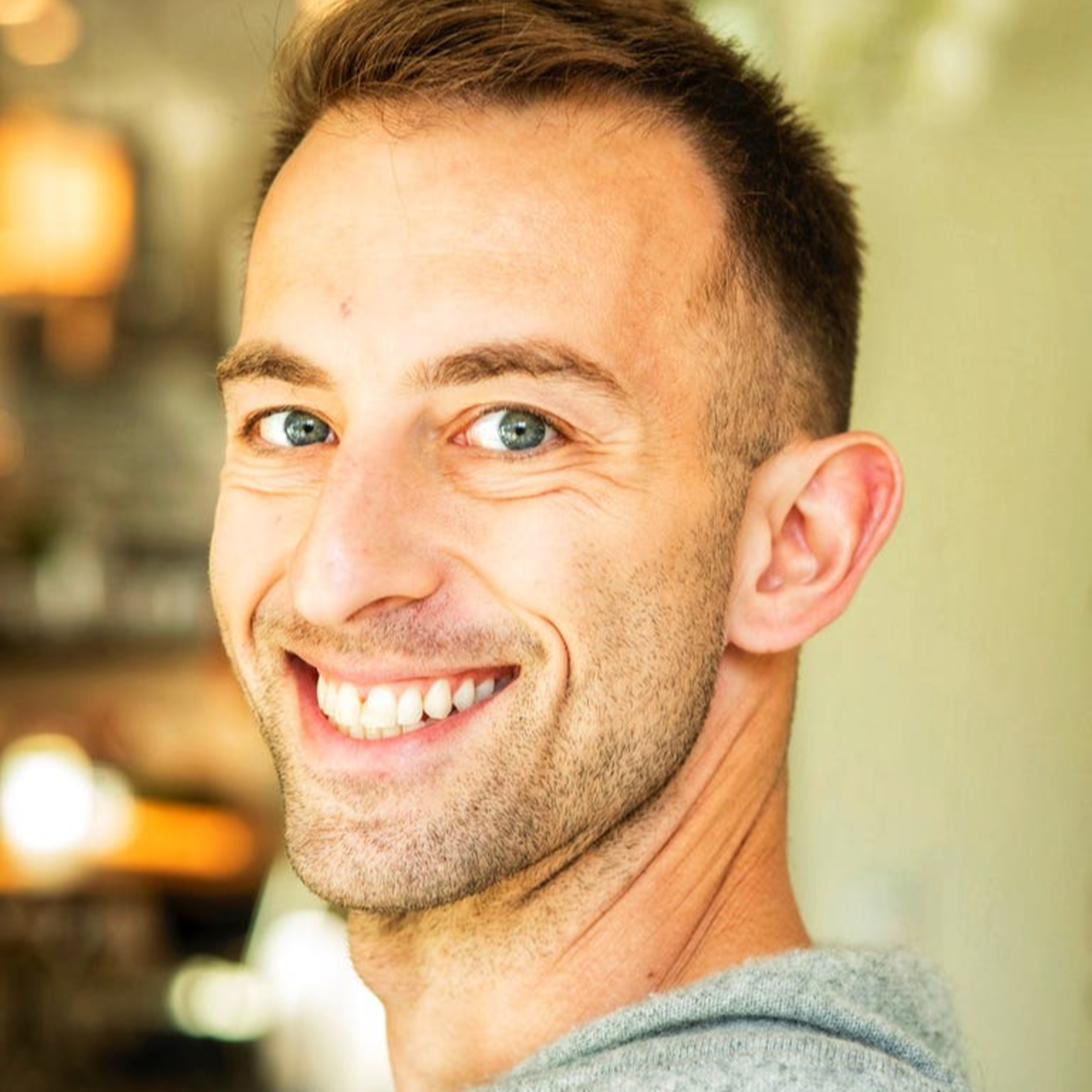 Evan Burk - NFL Coach turned Speaker, Executive Coach, Podcast Host episode artwork