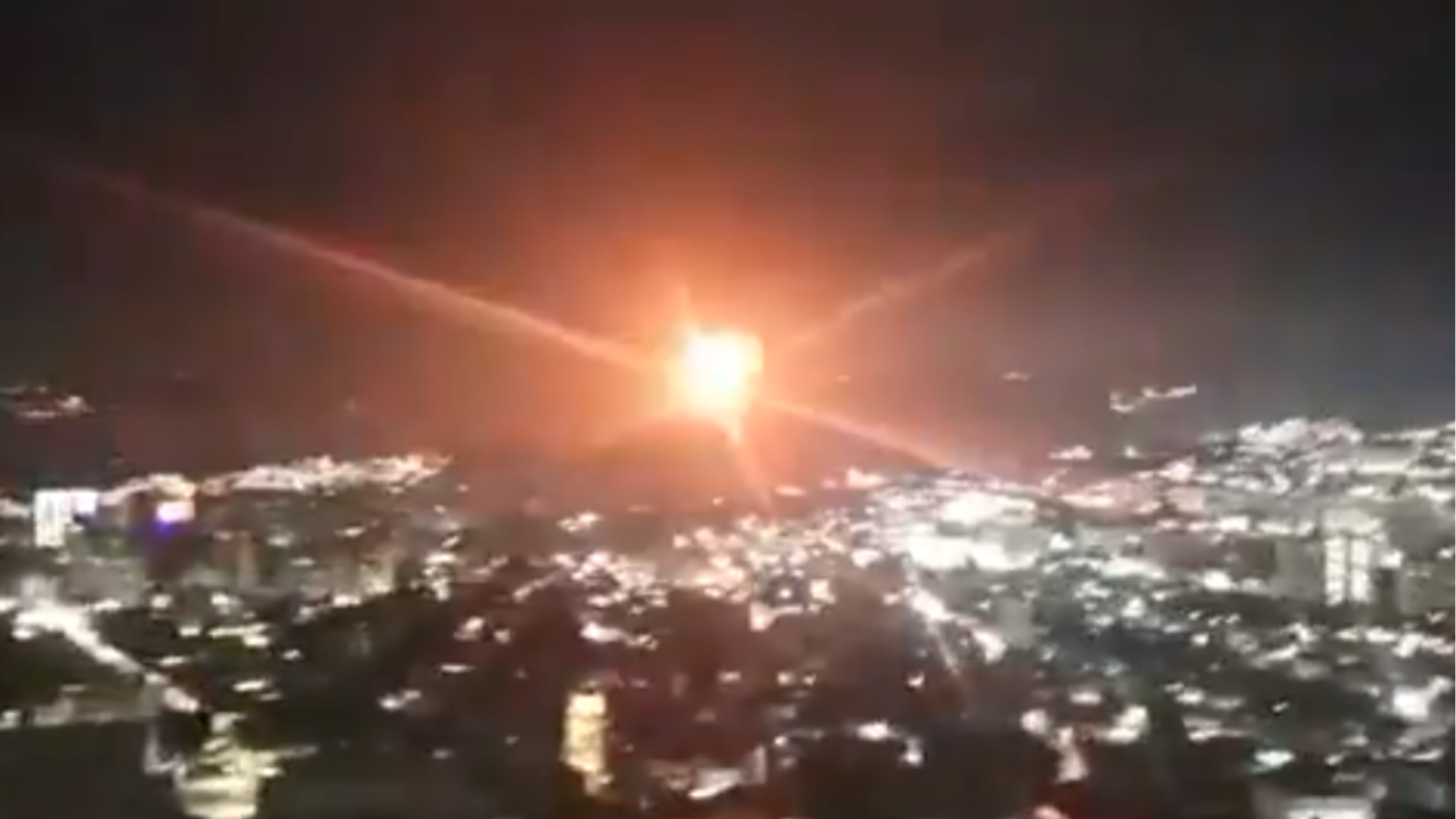 Venezuela diz ter sido alvo de ataque militar dos EUA durante a madrugada