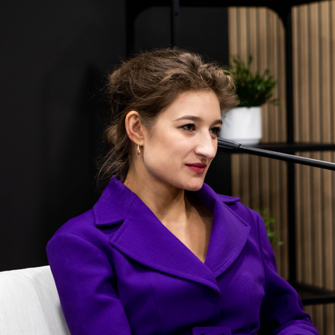 Mészöly Anna, Szimler Bálint