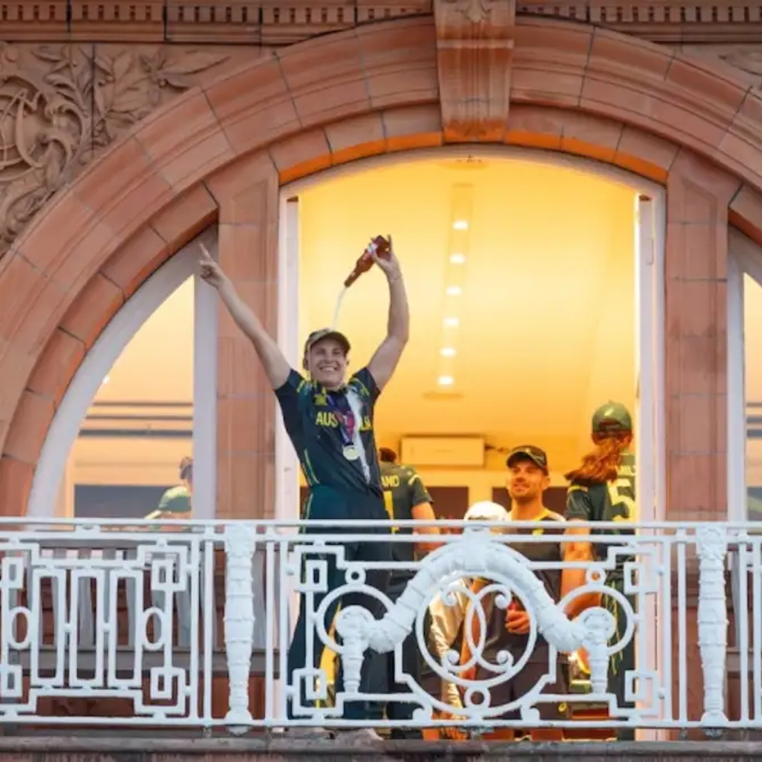 Molineux Sensation episode artwork
