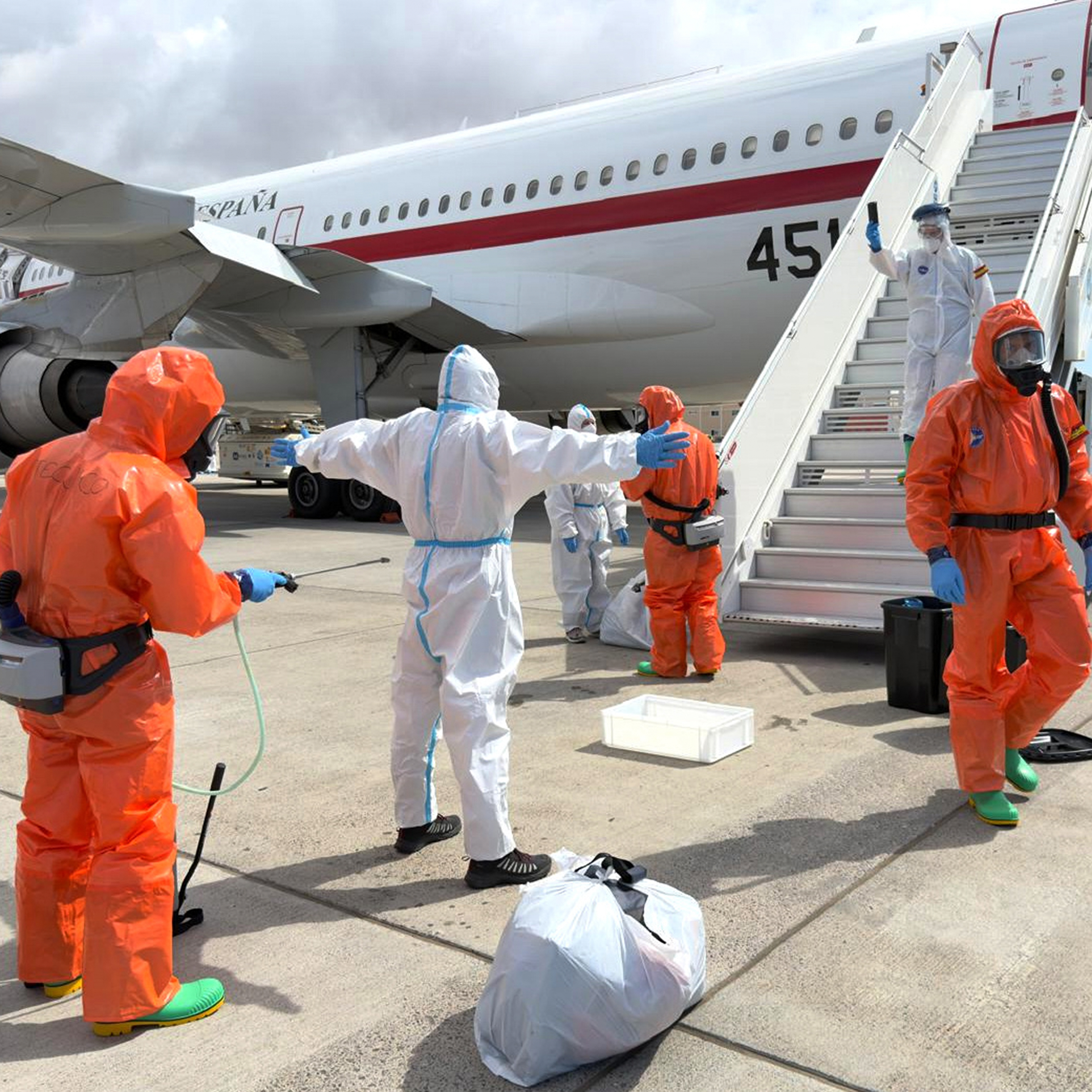 Americans from Hantavirus Cruise Begin Quarantine