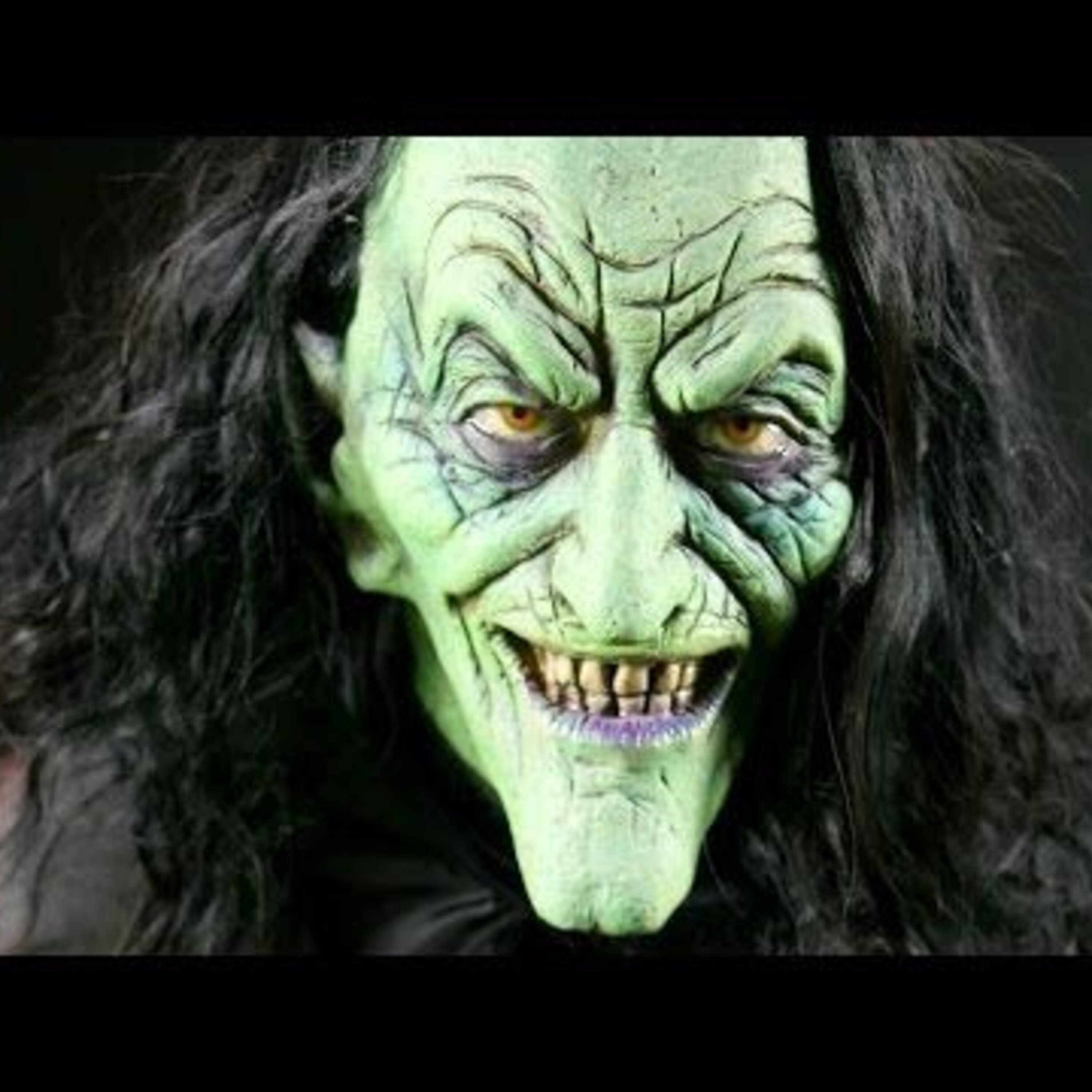 The Devil's Tomb & Hissing Witch Edition