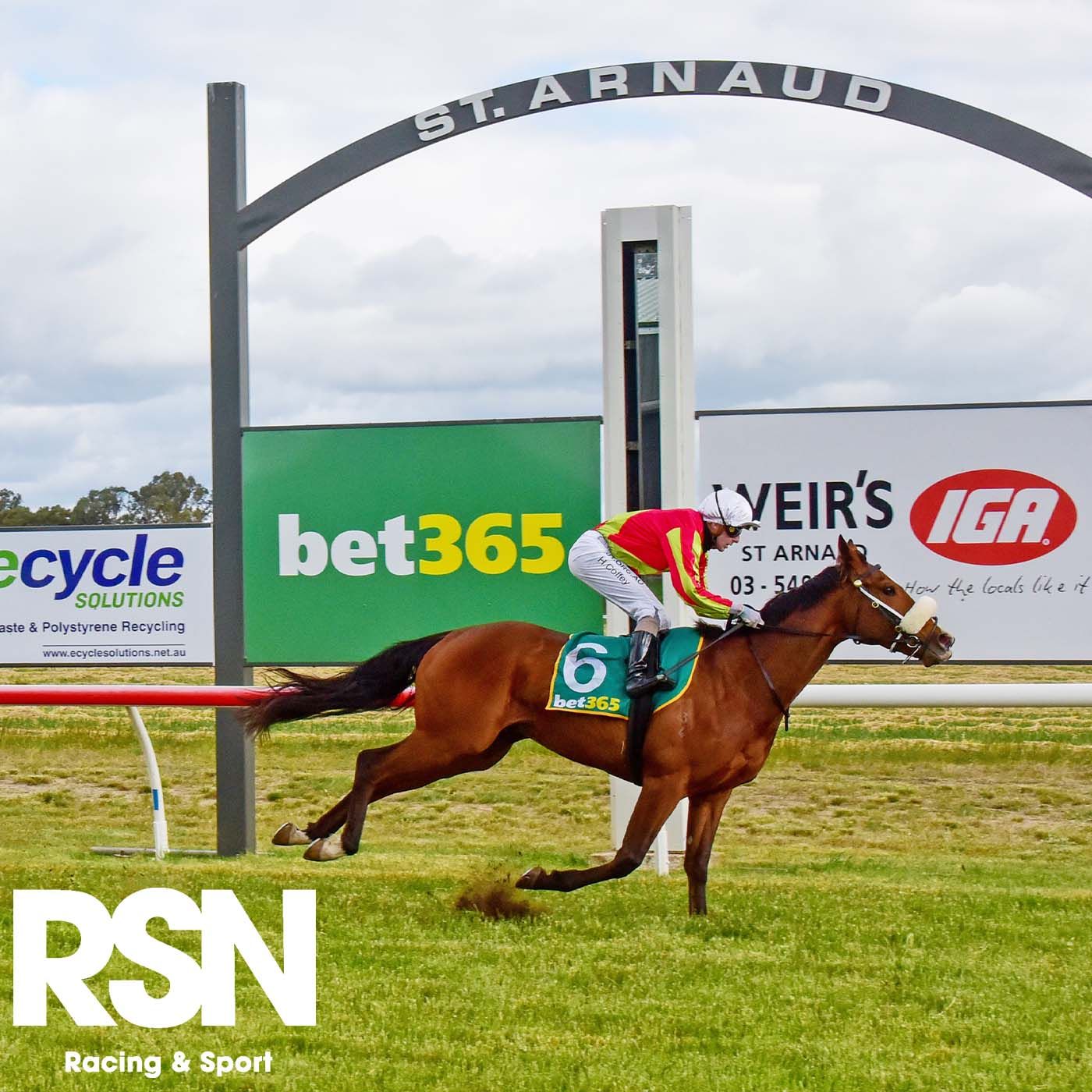 St Arnaud Turf Club Penny Penfold chats to Andrew Kuuse re Sundays St Arnaud Cup meeting episode artwork