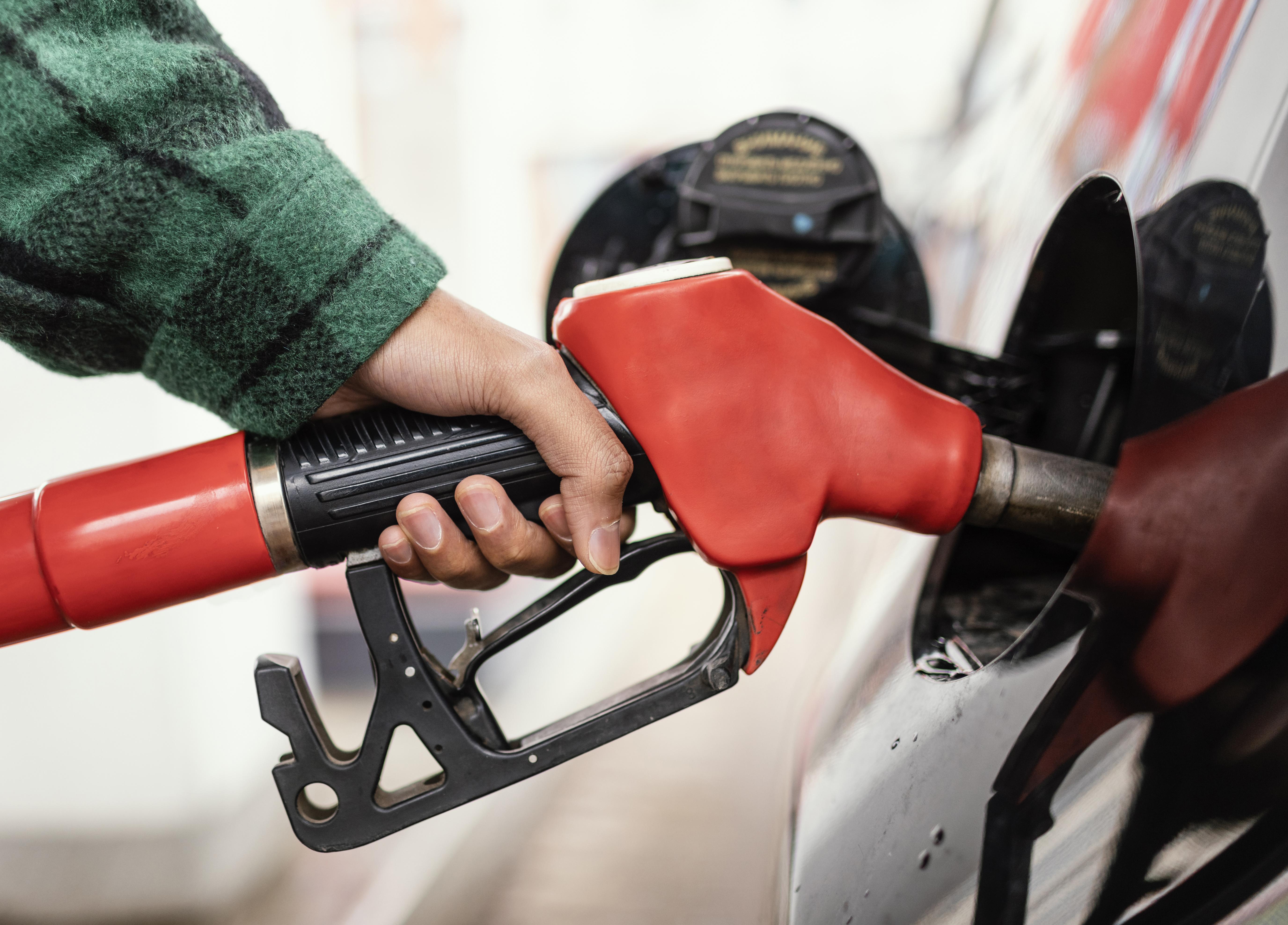 Guerra no Oriente Médio pressiona abastecimento e postos do DF relatam escassez de gasolina episode artwork