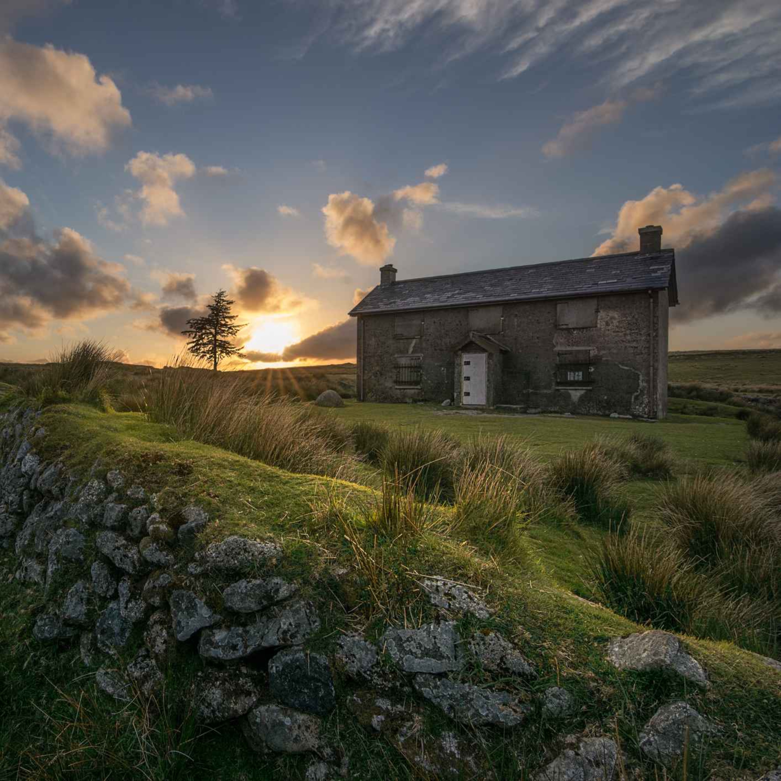 Sound Escape 101: The patter of hail on an old farm roof