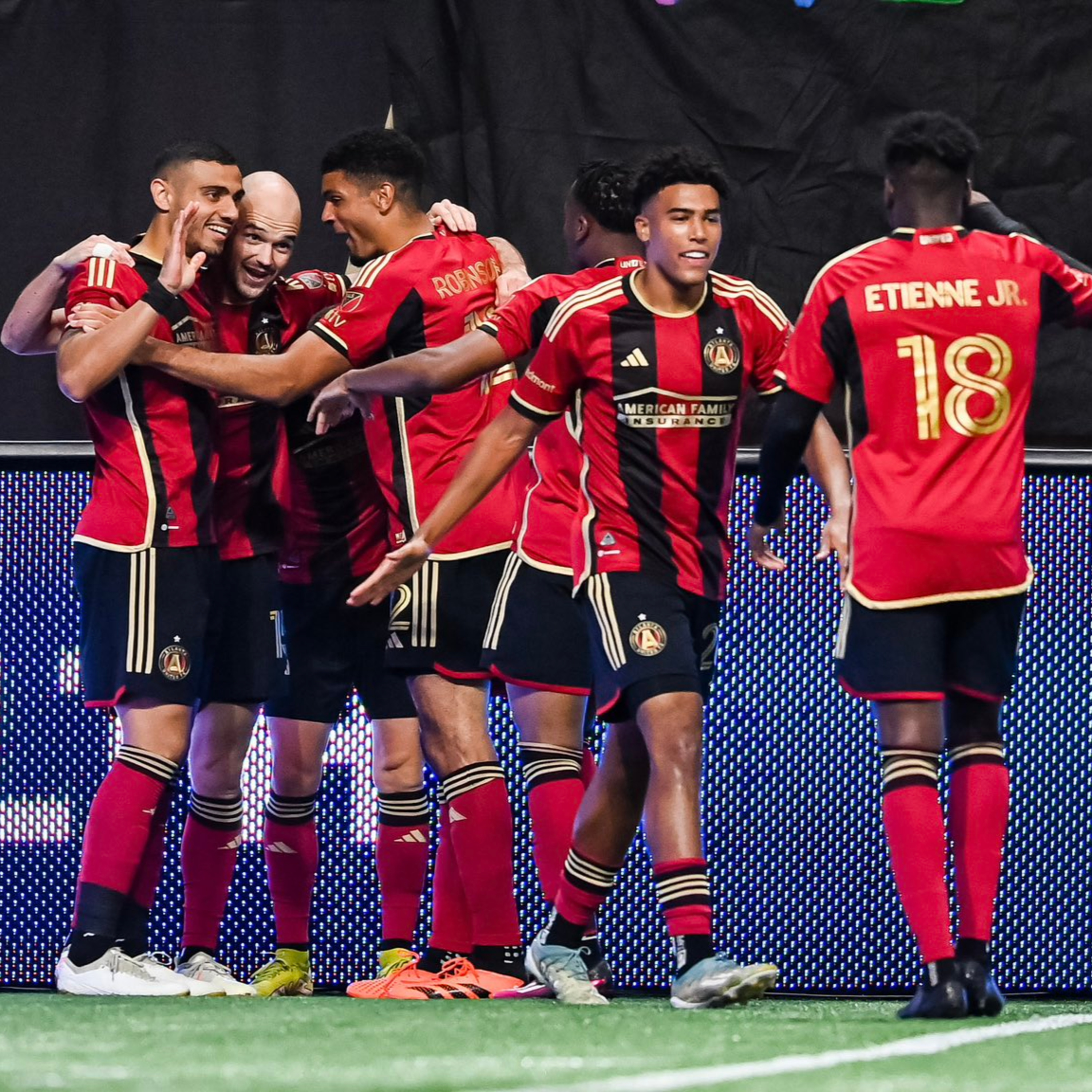 ATLANTA UNITED MIDSEASON REVIEW! + THIAGO ALMADA & AC MILAN TRANSFER RUMOR | FIVE STRIPE WEEKLY #274 episode artwork