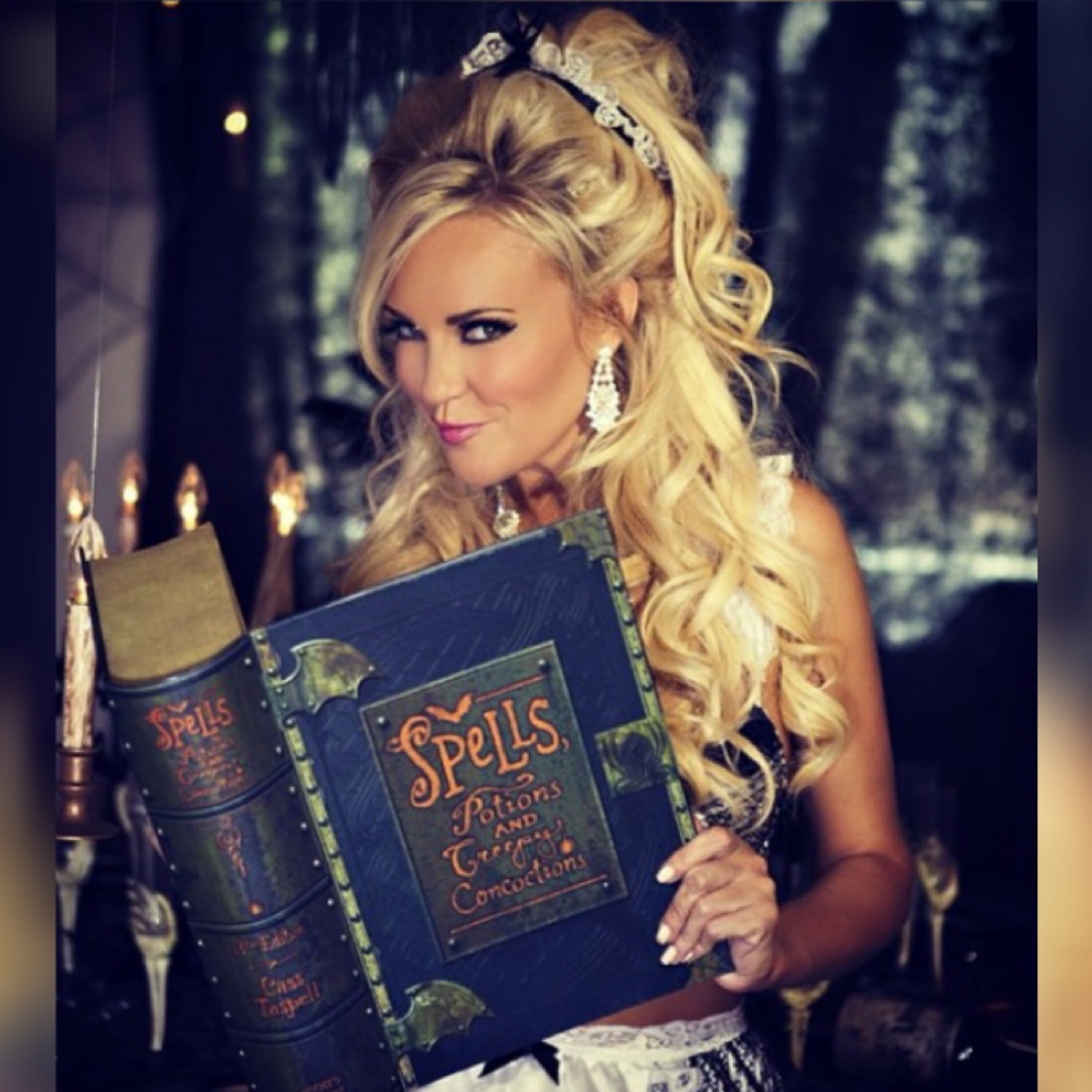 Ghost Magnet: Ghost Stories Freaky Friday Edition