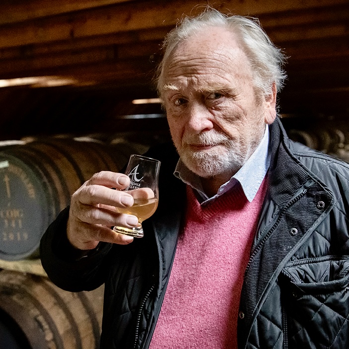 Bonus Episode - Scottish actor James Cosmo's 'Storyman' whisky and entertaining tales