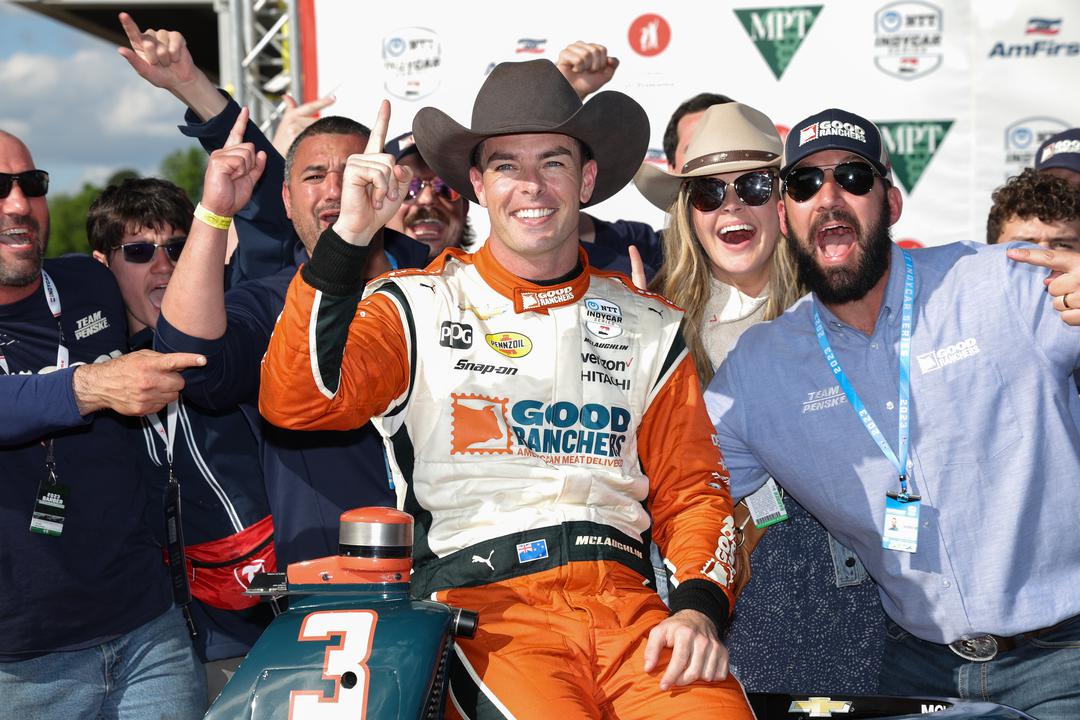 116: Another IndyCar banger & a World of Outlaws documentary episode artwork