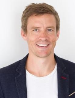 Leveling Up with Eric Siu