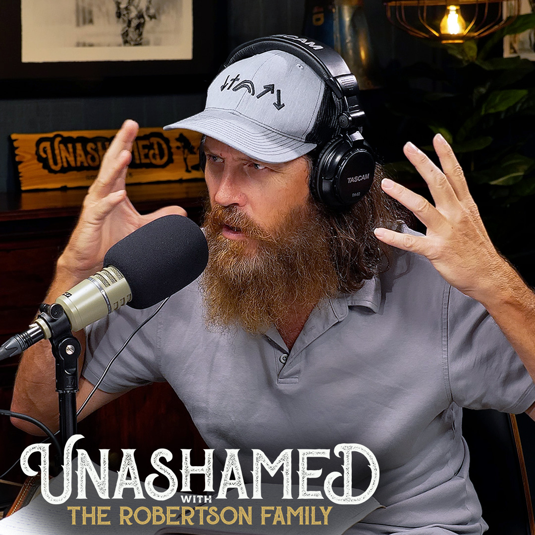 Ep 1144 | Jase Loses His Cool at the Airport & Living As the Irish Live